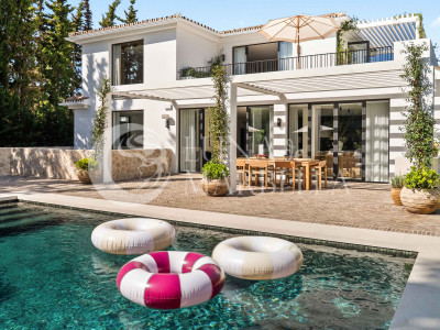 Villa for sale in Las Brisas del Golf, Nueva Andalucia