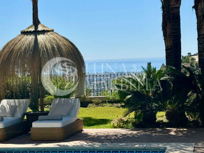 Villa for sale in Benahavis