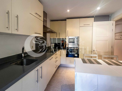 Apartment for sale in Marbella East