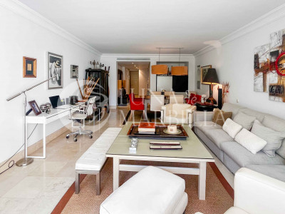 Apartment for sale in Marbella East