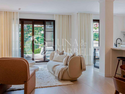 Penthouse for sale in Benahavis