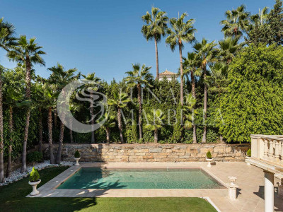 Villa en venta en Nueva Andalucia