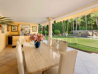 Villa en venta en Nueva Andalucia