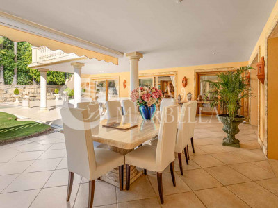 Villa en venta en Nueva Andalucia