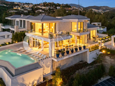 Villa en venta en La Quinta, Benahavis