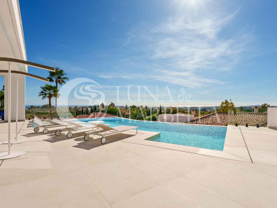 Villa en venta en Benahavis