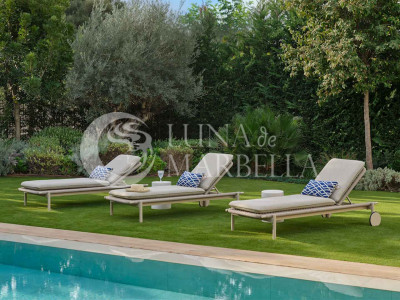 Villa en venta en Estepona