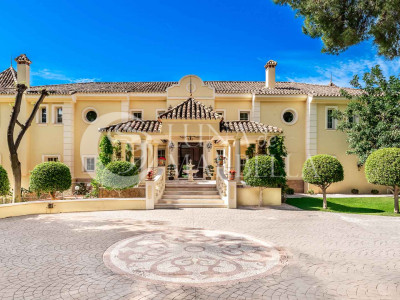 Villa en venta en Sierra Blanca, Marbella Golden Mile