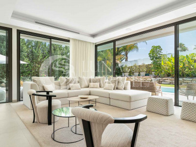 Villa en venta en Nueva Andalucia