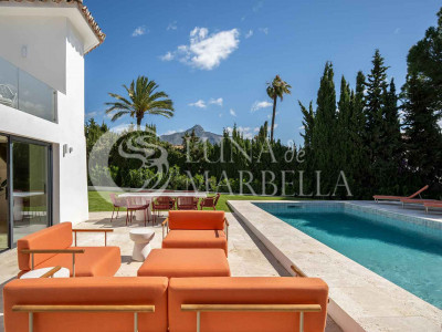 Villa en venta en Nueva Andalucia