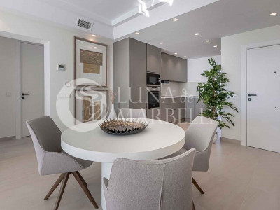 Apartamento en venta en Estepona