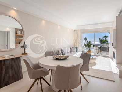 Apartamento en venta en Estepona