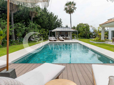 Villa en venta en Estepona