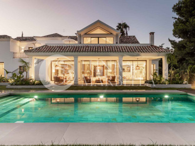 Villa en venta en Atalaya Golf, Estepona