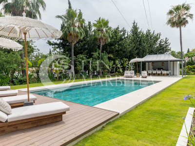 Villa en venta en Estepona