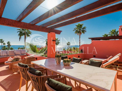 Penthouse for sale in Estepona