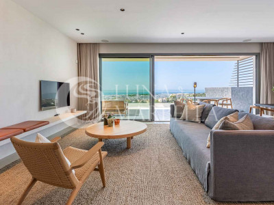 Apartment for sale in Benahavis