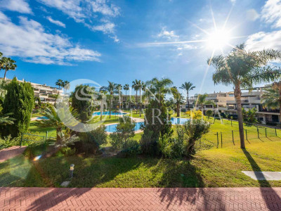 Apartamento en venta en Nueva Andalucia