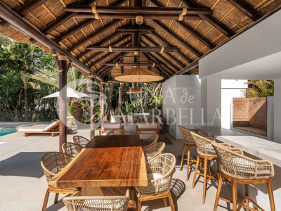 Villa for sale in Nueva Andalucia