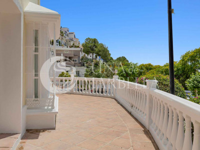 Town House for sale in Benahavis
