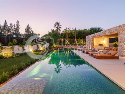 Villa for sale in Marbella Golden Mile