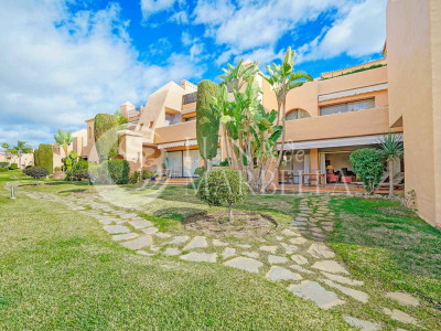Apartamento Planta Baja en venta en Estepona