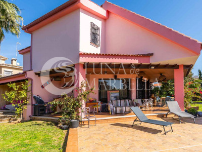 Villa en venta en Marbella