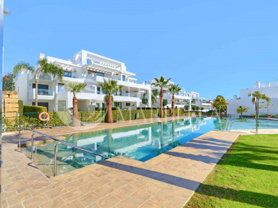 Apartamento en venta en Cortijo del Golf, Estepona