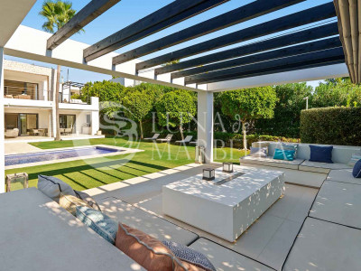 Villa in Nueva Andalucia