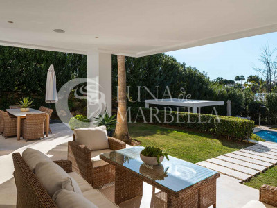 Villa en venta en Nueva Andalucia