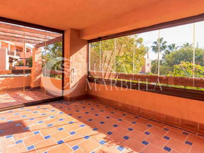 Apartment for sale in Estepona