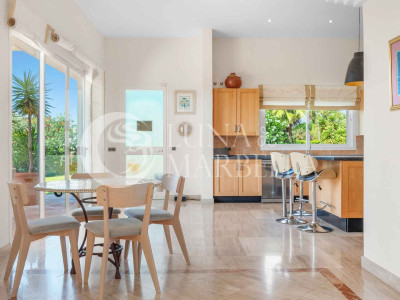 Villa en venta en Benahavis