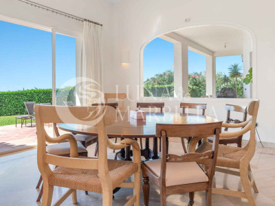 Villa en venta en Benahavis