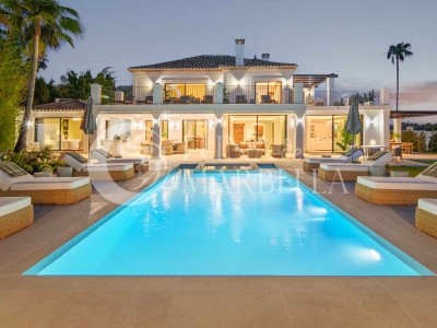 Villa en venta en Nueva Andalucia