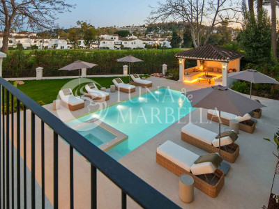 Villa en venta en Nueva Andalucia