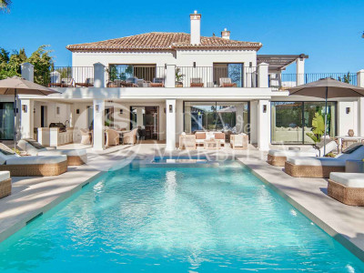 Villa en venta en Nueva Andalucia