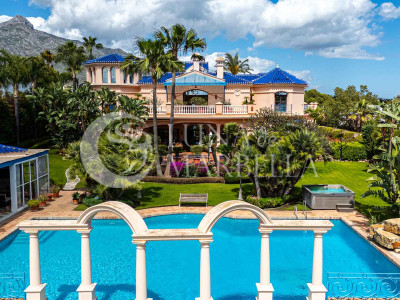 Villa en venta en Nueva Andalucia