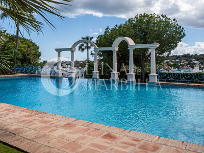 Villa en venta en Nueva Andalucia