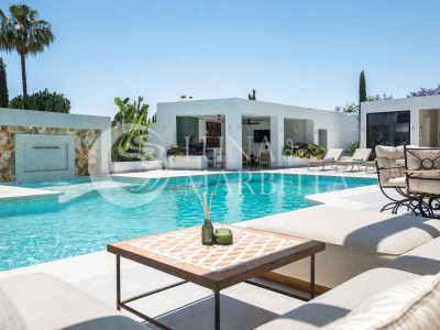 Villa en venta en Estepona
