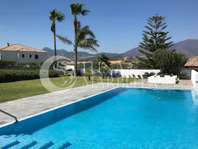 Villa for sale in Manilva
