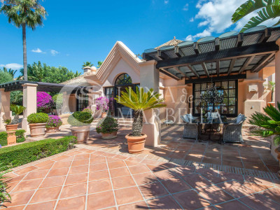 Villa for sale in Marbella Golden Mile