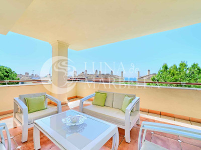 Apartment for sale in Condado de Sierra Blanca, Marbella Golden Mile