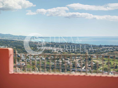 Ático en venta en Benahavis