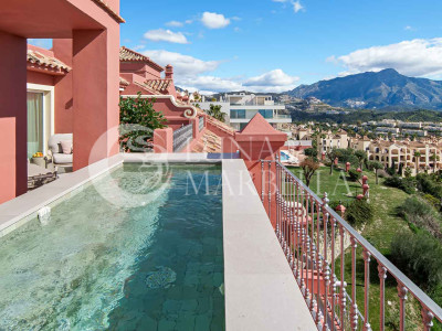 Ático en venta en Benahavis