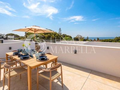 Villa for sale in Marbella East