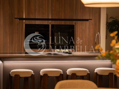 Villa for sale in Benahavis