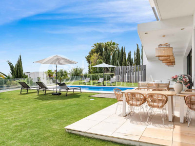 Villa en venta en Benahavis