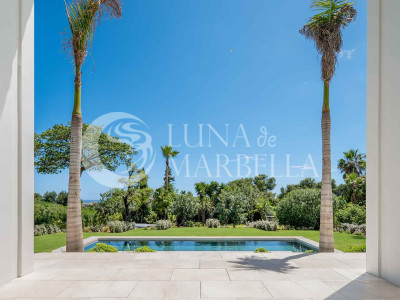 Villa for sale in Marbella Golden Mile