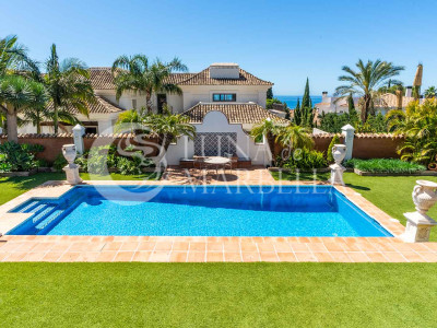 Villa for sale in Marbella Golden Mile