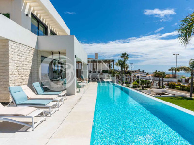 Villa for sale in Mijas Costa